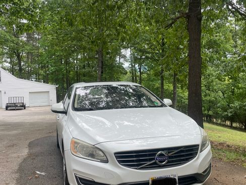 Used 2015 Volvo S60 T5 Premier FWD image 5