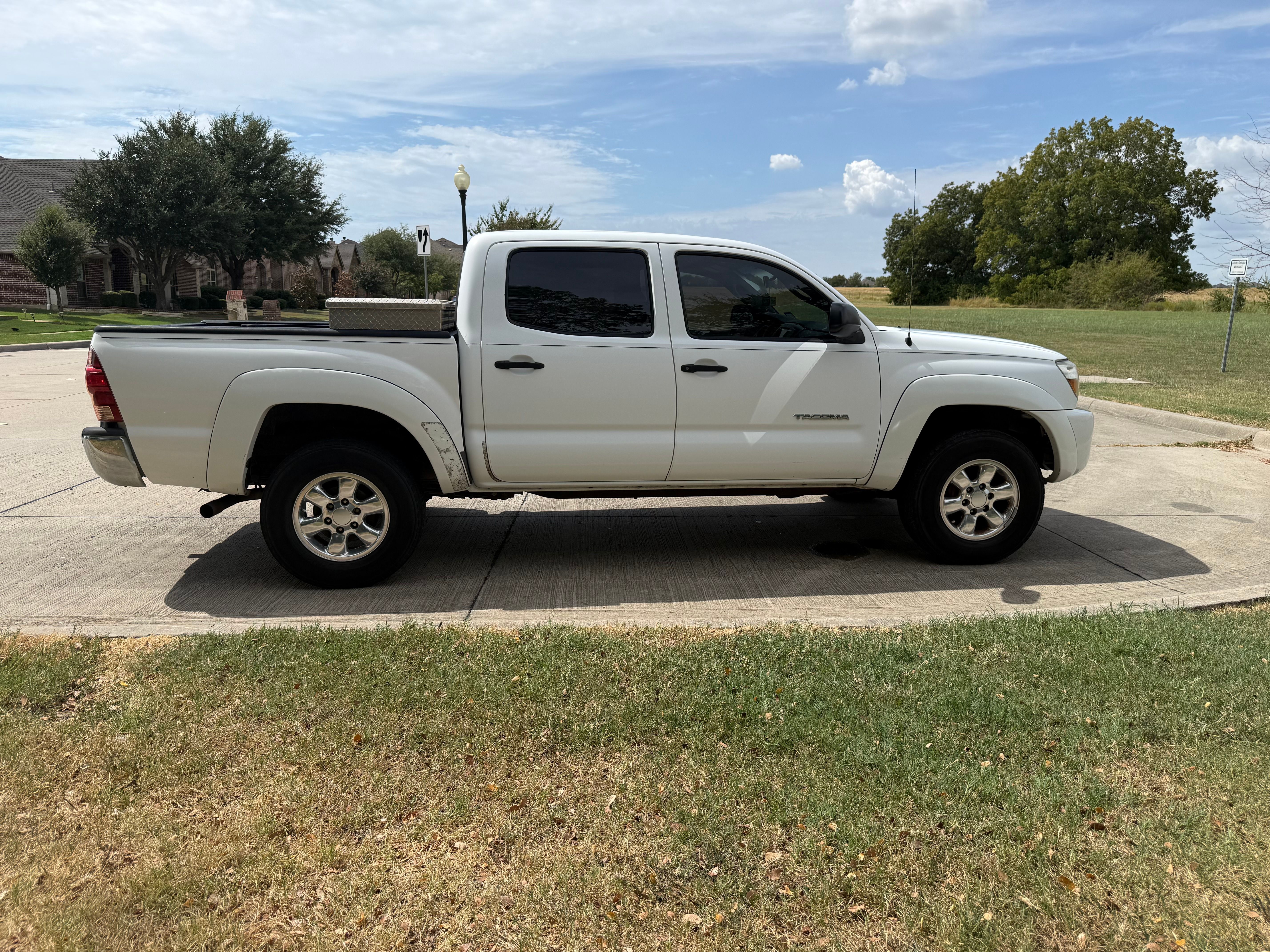 Used 2006 Toyota Tacoma PreRunner w/ SR5 Pkg #2 RWD image 9