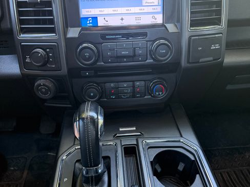 Used 2017 Ford F150 XLT w/ Equipment Group 302A Luxury AWD/4WD image 17