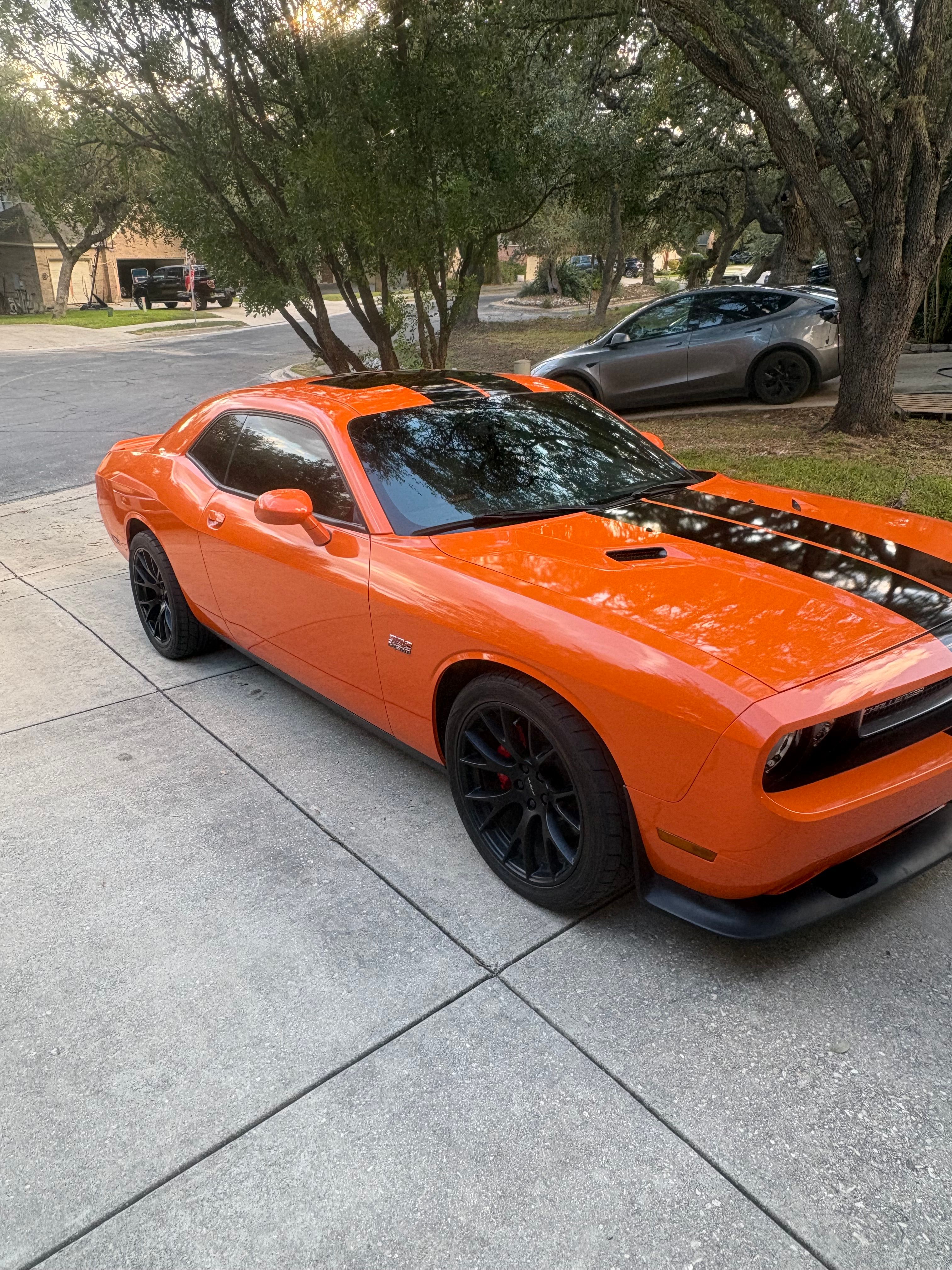 Used 2012 Dodge Challenger SRT8 w/ Premium Sound Group RWD image 1