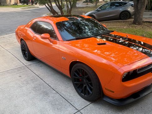 Used 2012 Dodge Challenger SRT8 w/ Premium Sound Group RWD image 1