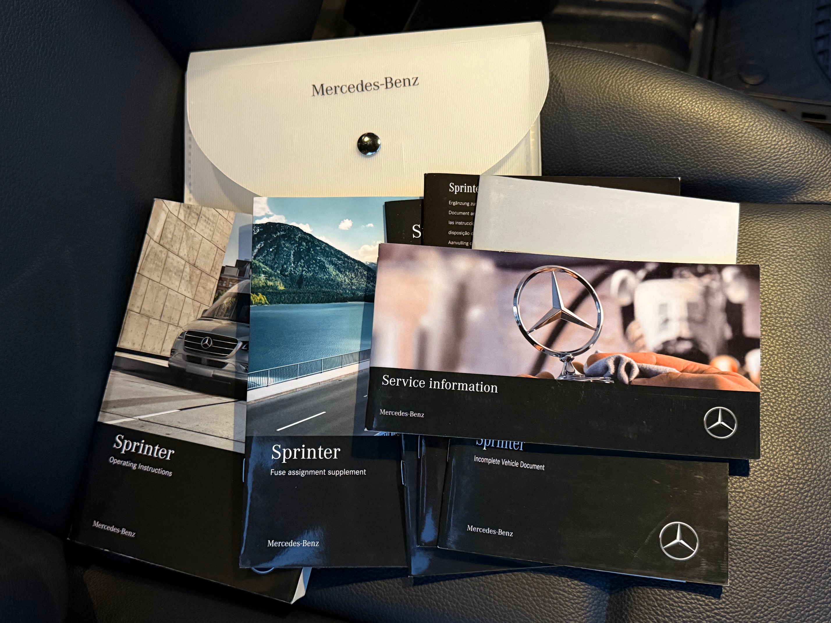Used 2019 Mercedes-Benz Sprinter 2500 image 28