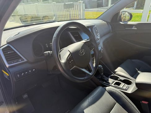 Used 2017 Hyundai Tucson Limited w/ Limited Ultimate Package 03 image 16