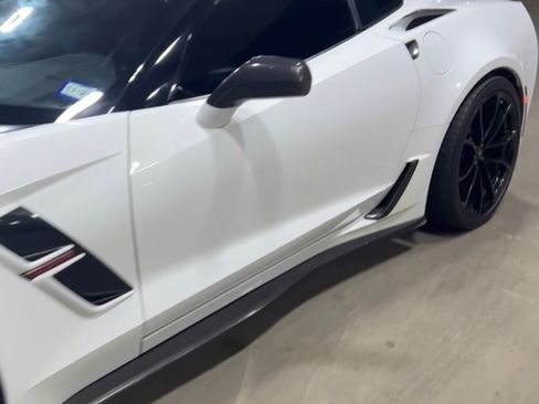 Used 2017 Chevrolet Corvette Grand Sport image 2