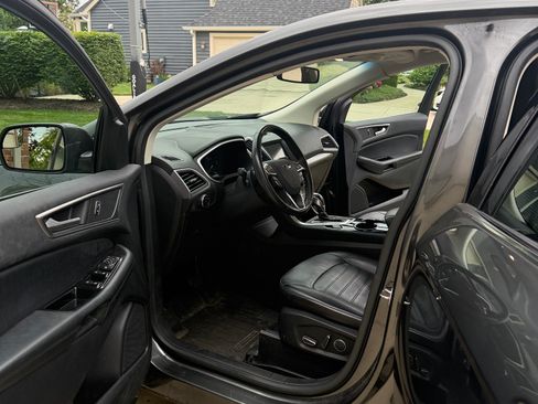 Used 2017 Ford Edge SEL w/ Equipment Group 201A FWD image 8