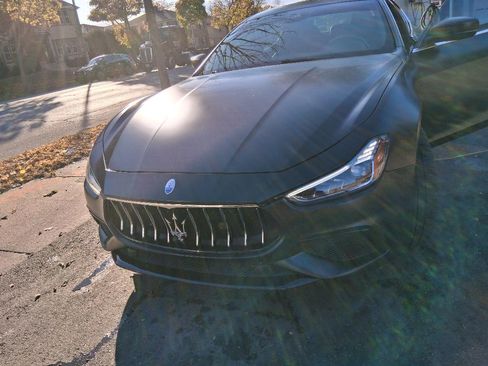 Used 2018 Maserati Ghibli S GranSport image 2