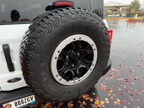 Used 2023 Ford Bronco Badlands w/ Sasquatch Package image 26