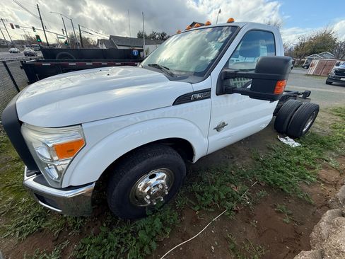 Used 2016 Ford F350 XL w/ Power Equipment Group image 2