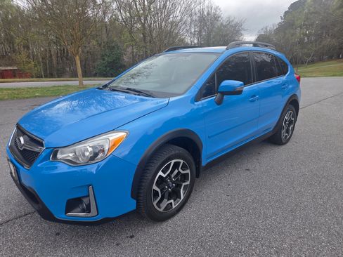 Used 2016 Subaru Crosstrek 2.0i Limited image 2