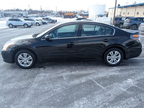 Used 2011 Nissan Altima 2.5 S w/ Special Edition Pkg image 1