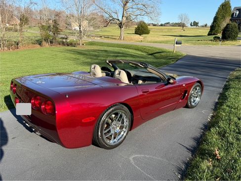 Used 2003 Chevrolet Corvette Convertible w/ Preferred Equipment Group1 image 2