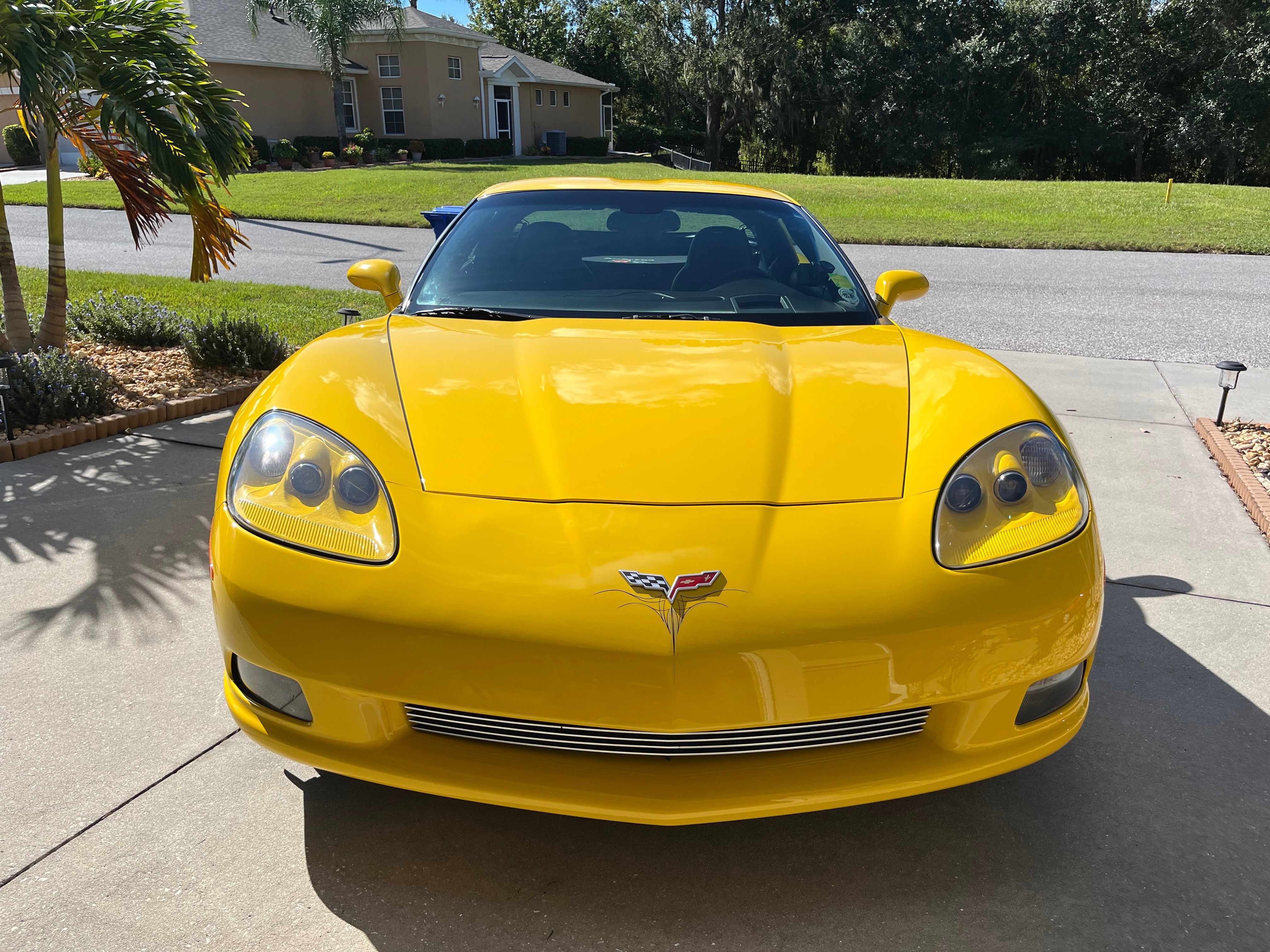 Used 2007 Chevrolet Corvette Coupe w/ Preferred Equipment Group RWD image 1