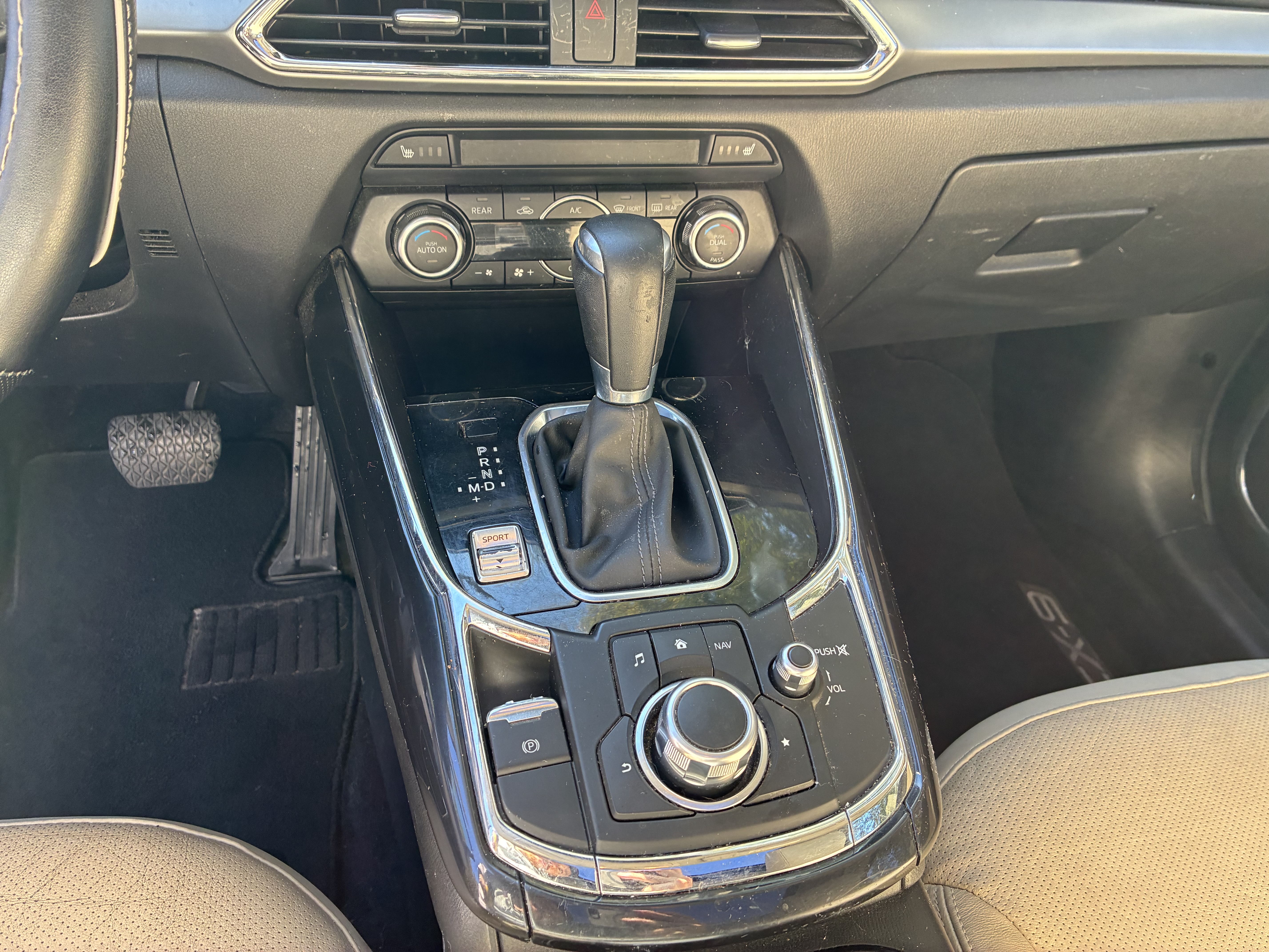 Used 2016 MAZDA CX-9 Touring AWD/4WD image 17