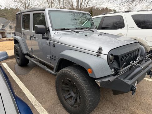 Used 2015 Jeep Wrangler Unlimited Sport w/ Quick Order Package 24S image 4