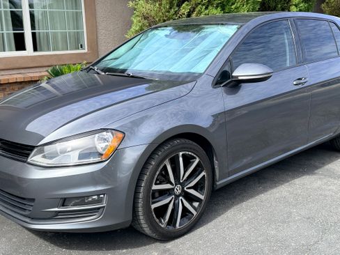 Used 2015 Volkswagen Golf S FWD image 1