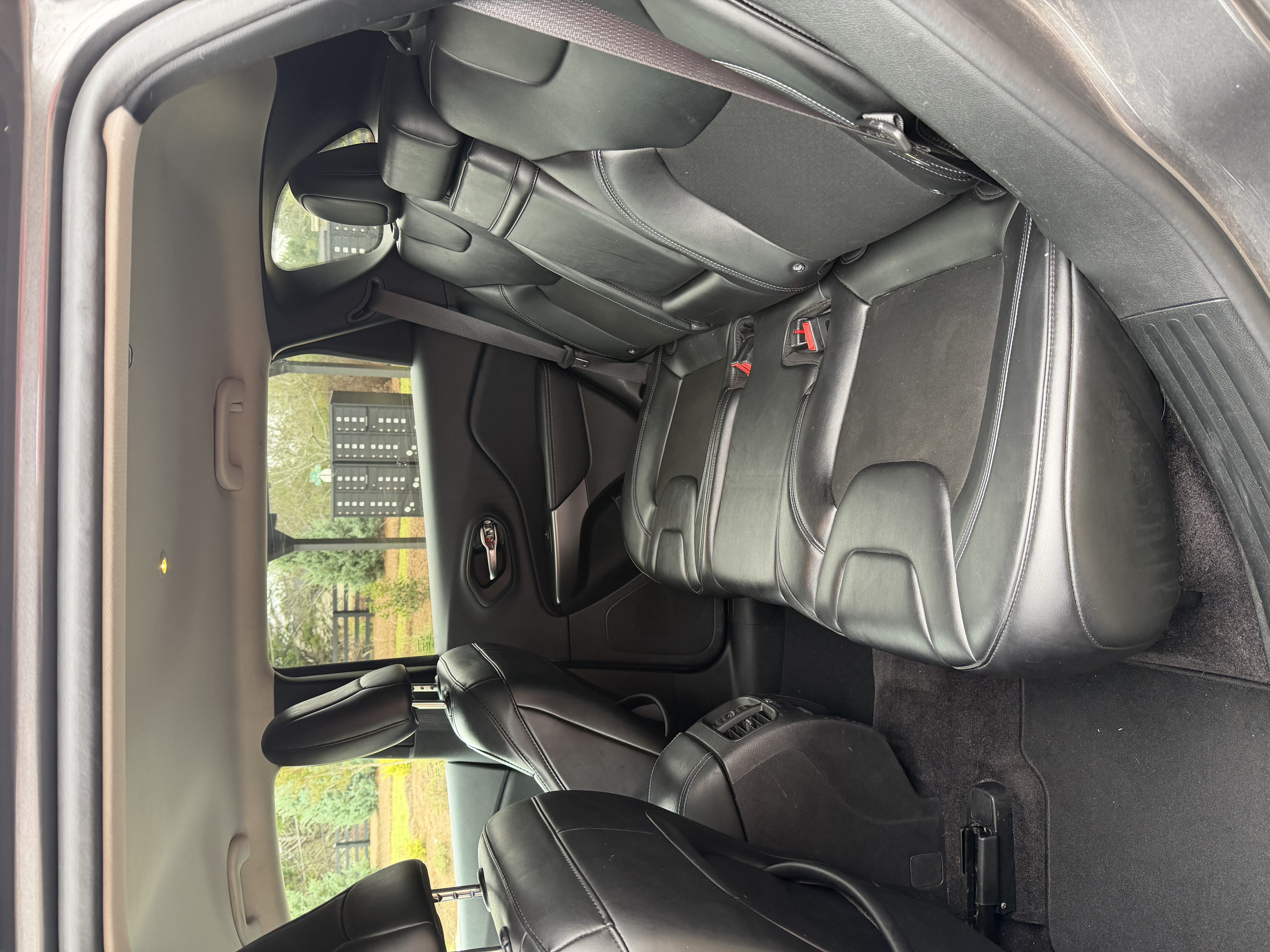 Used 2019 Jeep Cherokee Latitude Plus FWD image 8