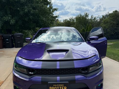 Used 2018 Dodge Charger SRT image 14