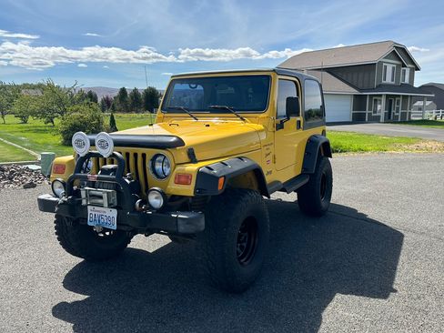 Used 2000 Jeep Wrangler Sport image 12