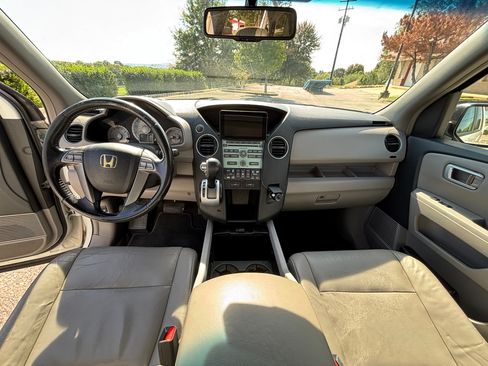 Used 2009 Honda Pilot EX-L image 11