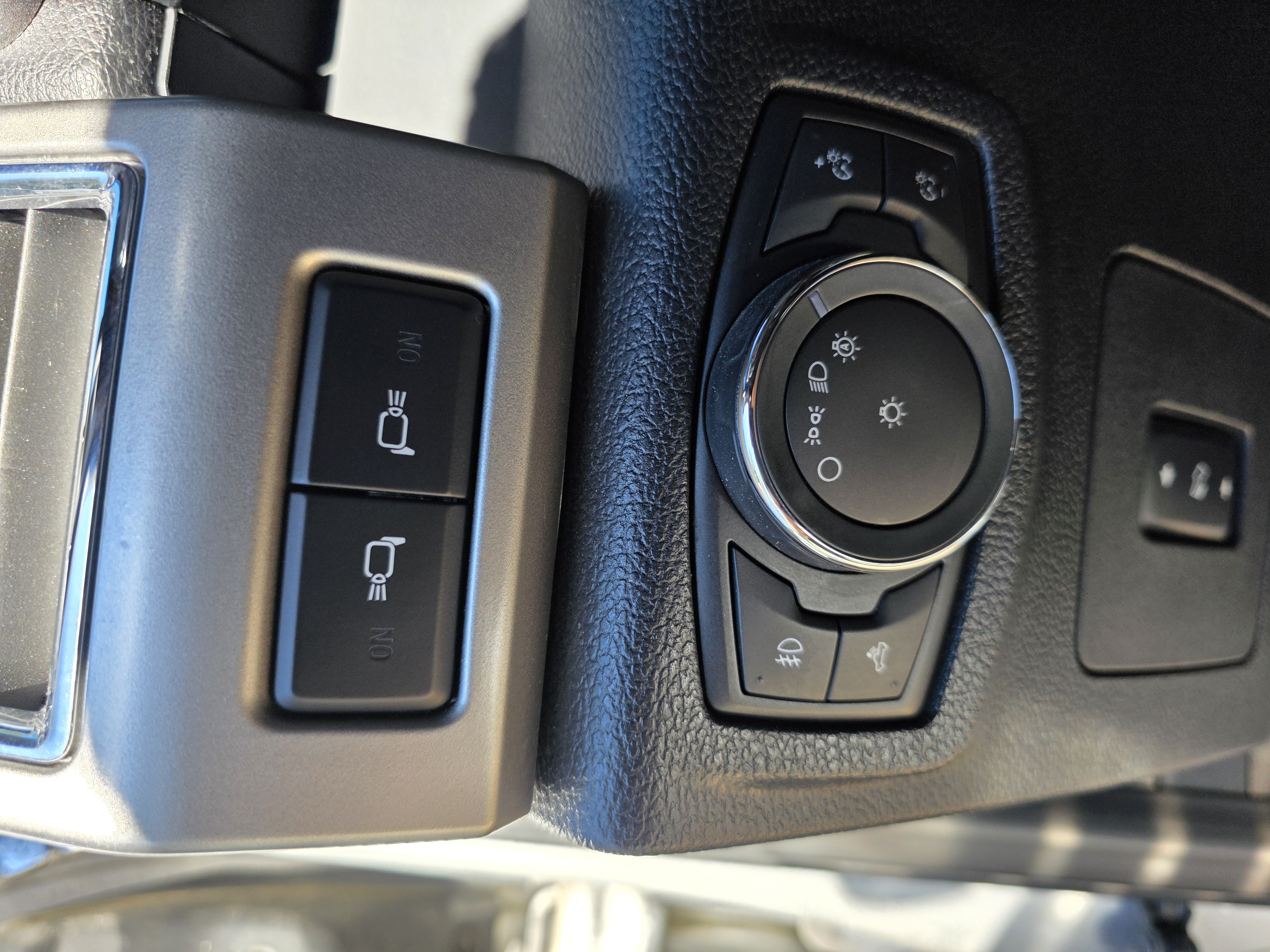 Used 2016 Ford F150 Lariat AWD/4WD image 15