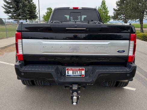 Used 2017 Ford F450 Platinum w/ Platinum Ultimate Package AWD/4WD image 8