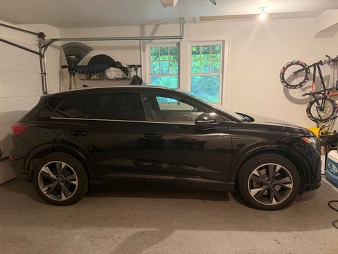 Used 2022 Audi Q4 e-tron Premium Plus w/ Premium Plus AWD/4WD image 2