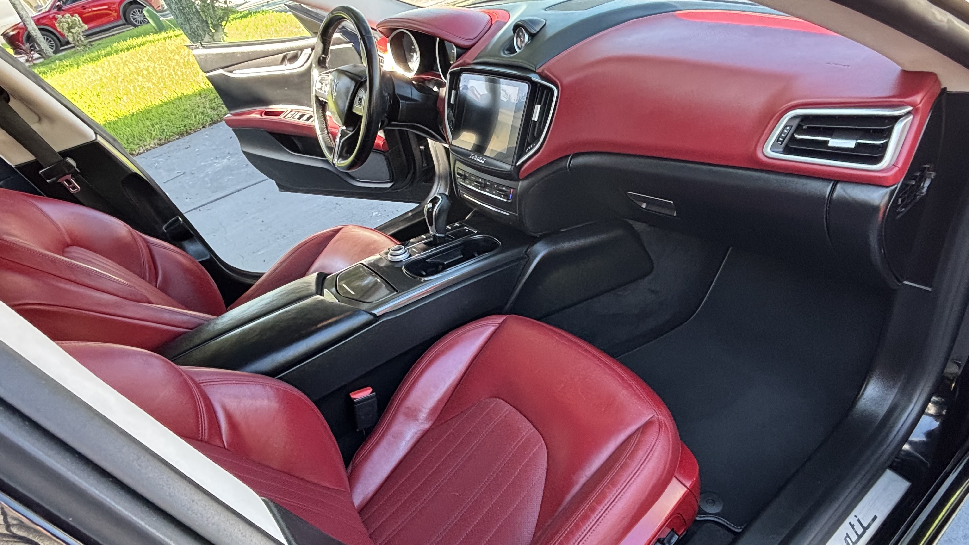 Used 2017 Maserati Ghibli RWD image 14