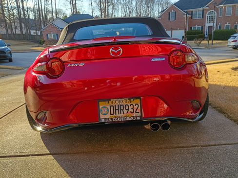 Used 2016 MAZDA MX-5 Miata Club w/ Brembo/BBS Package image 12