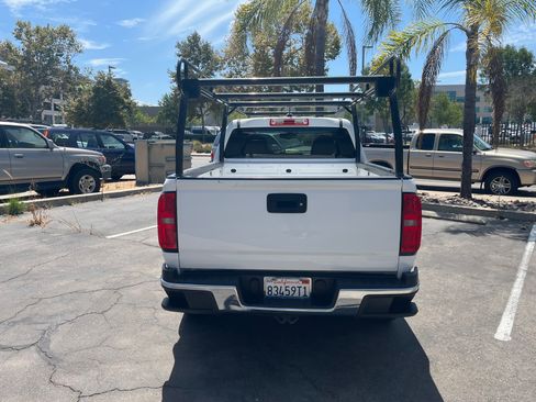 Used 2017 Chevrolet Colorado W/T w/ WT Convenience Package RWD image 2
