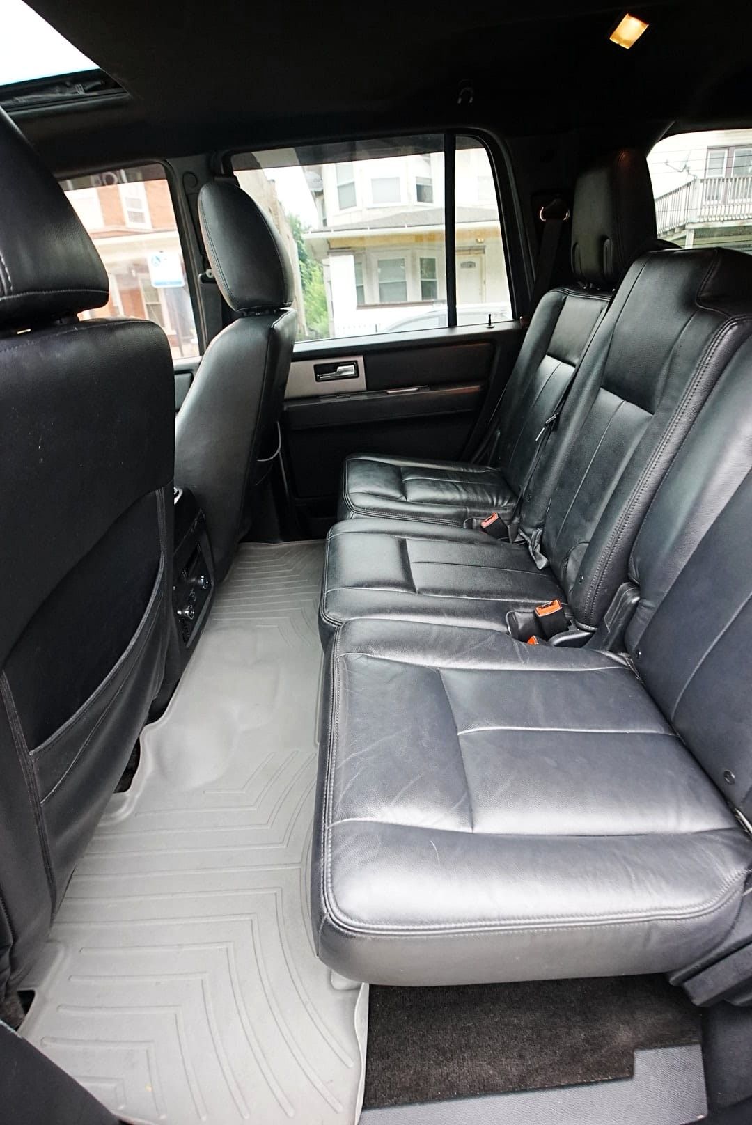 Used 2016 Ford Expedition XLT AWD/4WD image 15