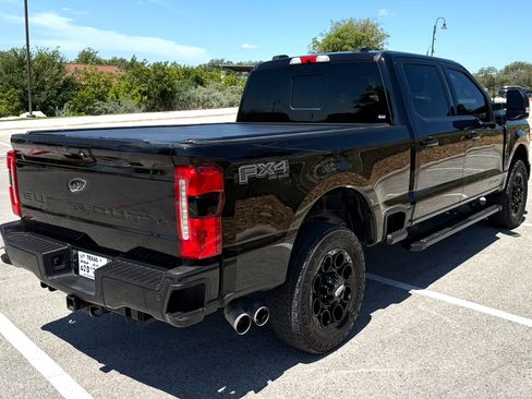 Used 2023 Ford F250 Lariat w/ Lariat Ultimate Package AWD/4WD image 9