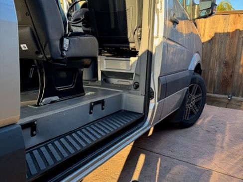 Used 2012 Mercedes-Benz Sprinter 2500 image 13