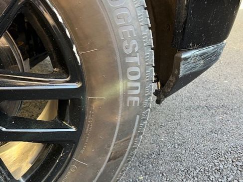 Used 2024 GMC Sierra 1500 Elevation w/ LPO, Elevation Black Package image 15