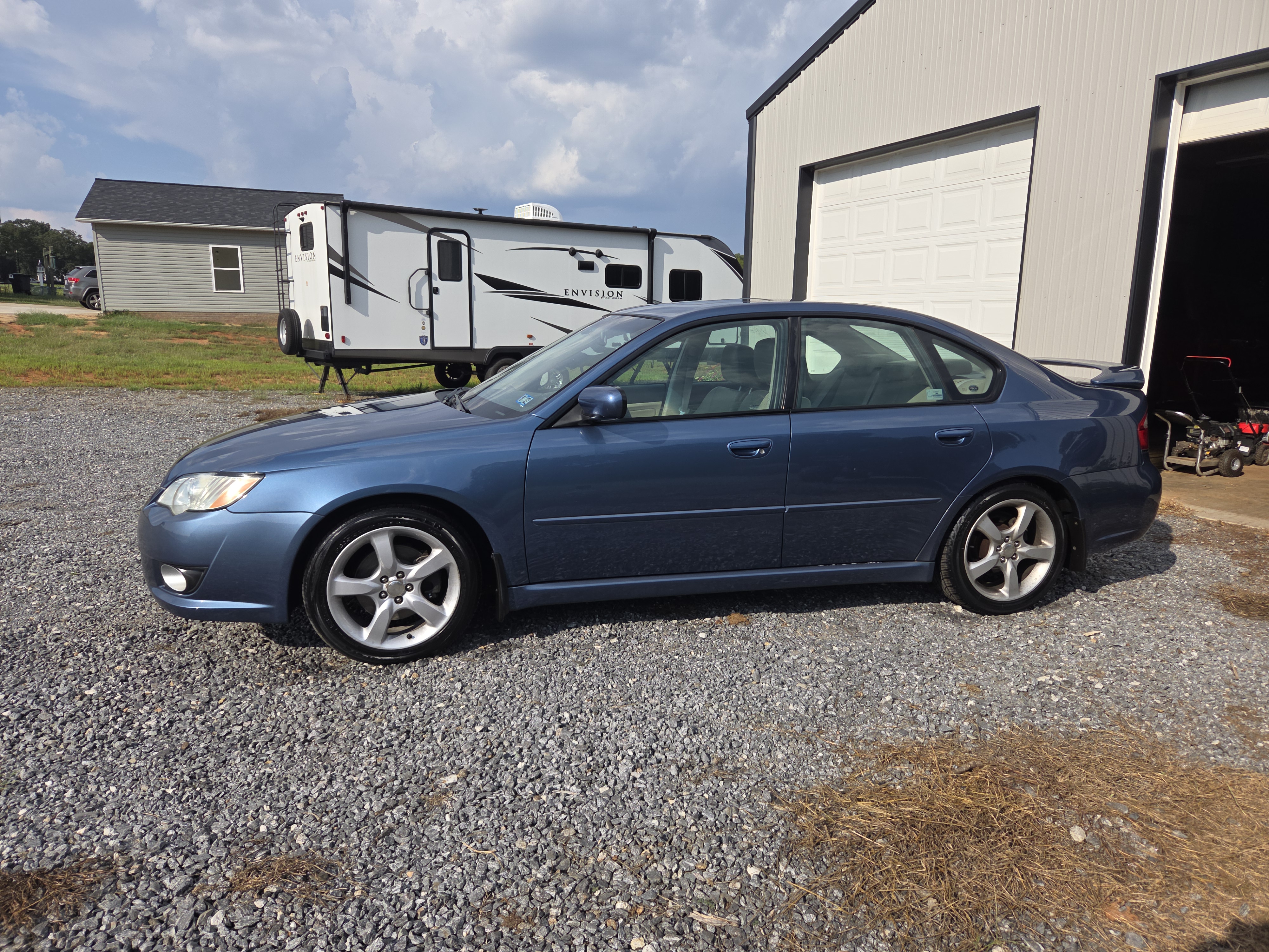 Used 2009 Subaru Legacy 2.5i Limited AWD/4WD image 1