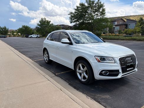 Used 2017 Audi Q5 2.0T Premium Plus w/ Technology Package AWD/4WD image 6