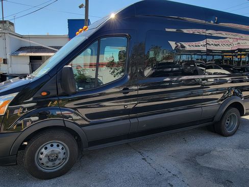 Used 2016 Ford Transit 350 XLT image 2