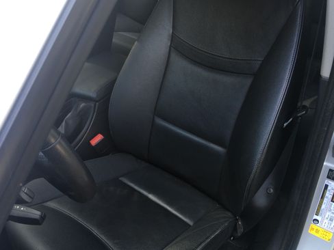 Used 2010 BMW 328i xDrive Sedan image 6