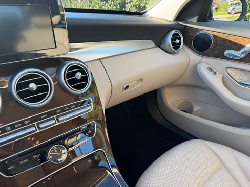 Used 2017 Mercedes-Benz C 300 Sedan image 12