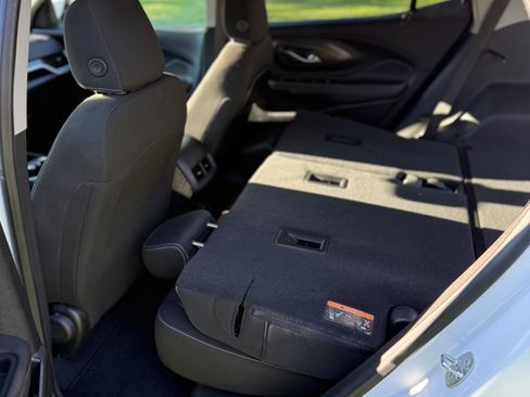 Used 2023 GMC Terrain SLE image 25