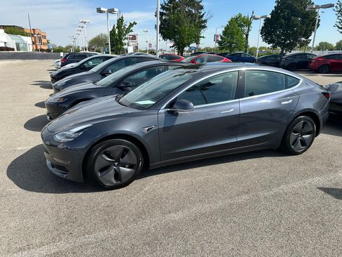 Used 2020 Tesla Model 3 Long Range image 1