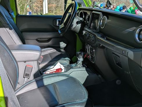 Used 2021 Jeep Wrangler Unlimited Rubicon 4xe w/ Steel Bumper Group image 8