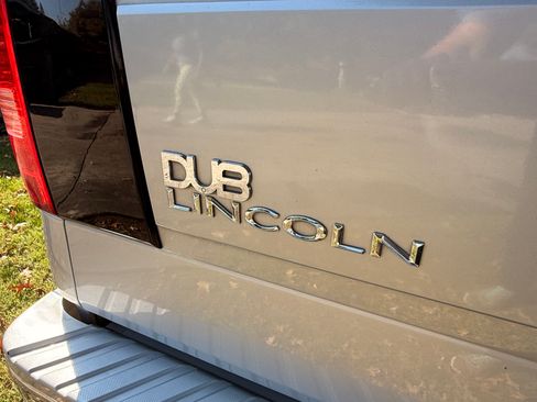 Used 2006 Lincoln Mark LT 4x4 image 5