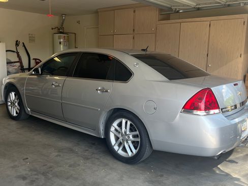 Used 2013 Chevrolet Impala LTZ FWD image 28