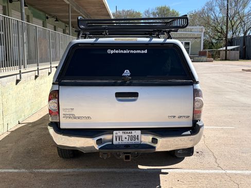 Used 2009 Toyota Tacoma Pickup 4D 6 ft image 8