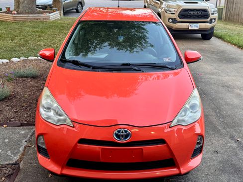 Used 2012 Toyota Prius C Two FWD image 2