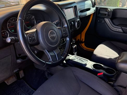 Used 2013 Jeep Wrangler Unlimited Sport AWD/4WD image 16