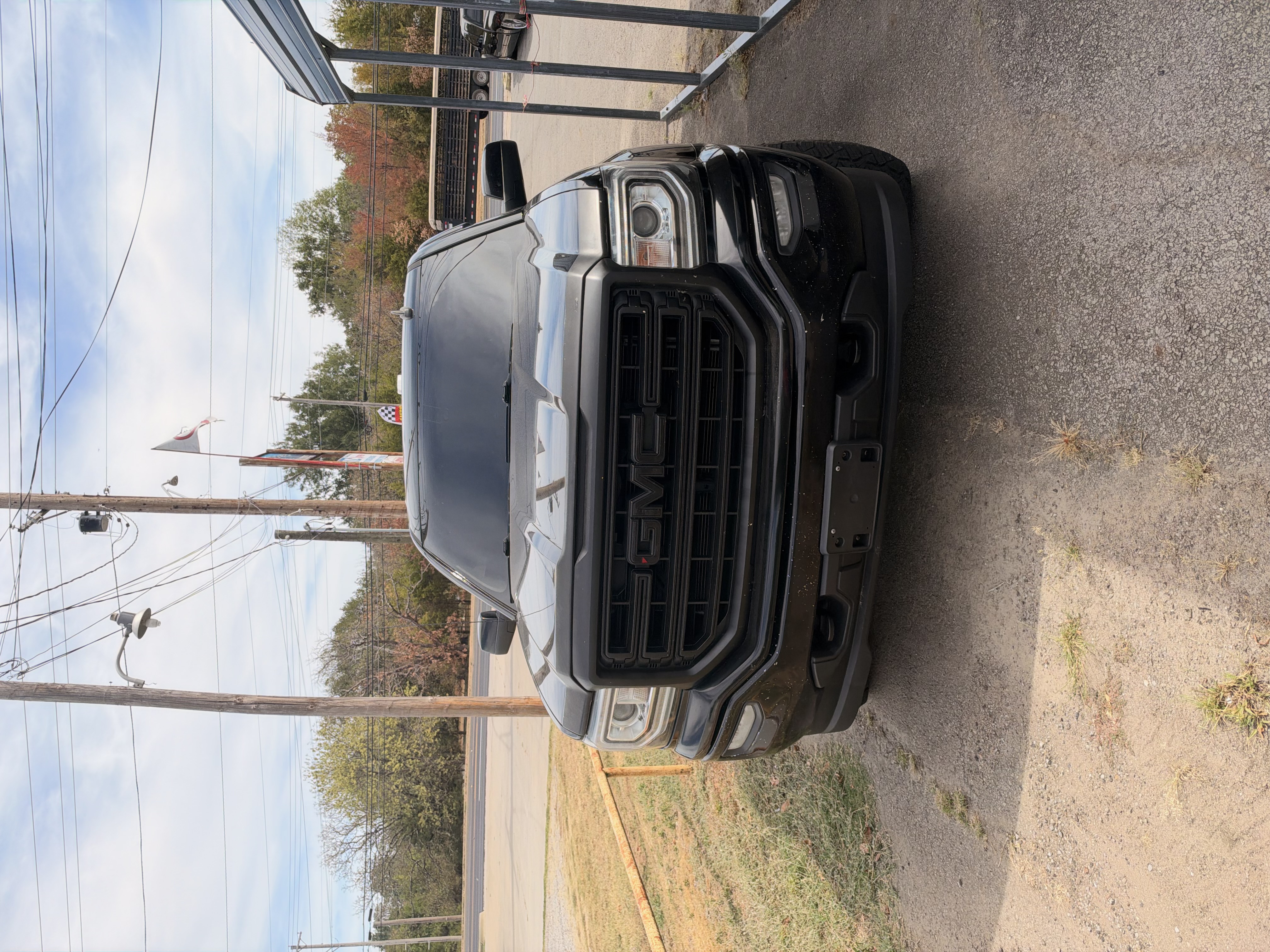 Used 2017 GMC Sierra 1500 SLE w/ SLE Value Package AWD/4WD image 1