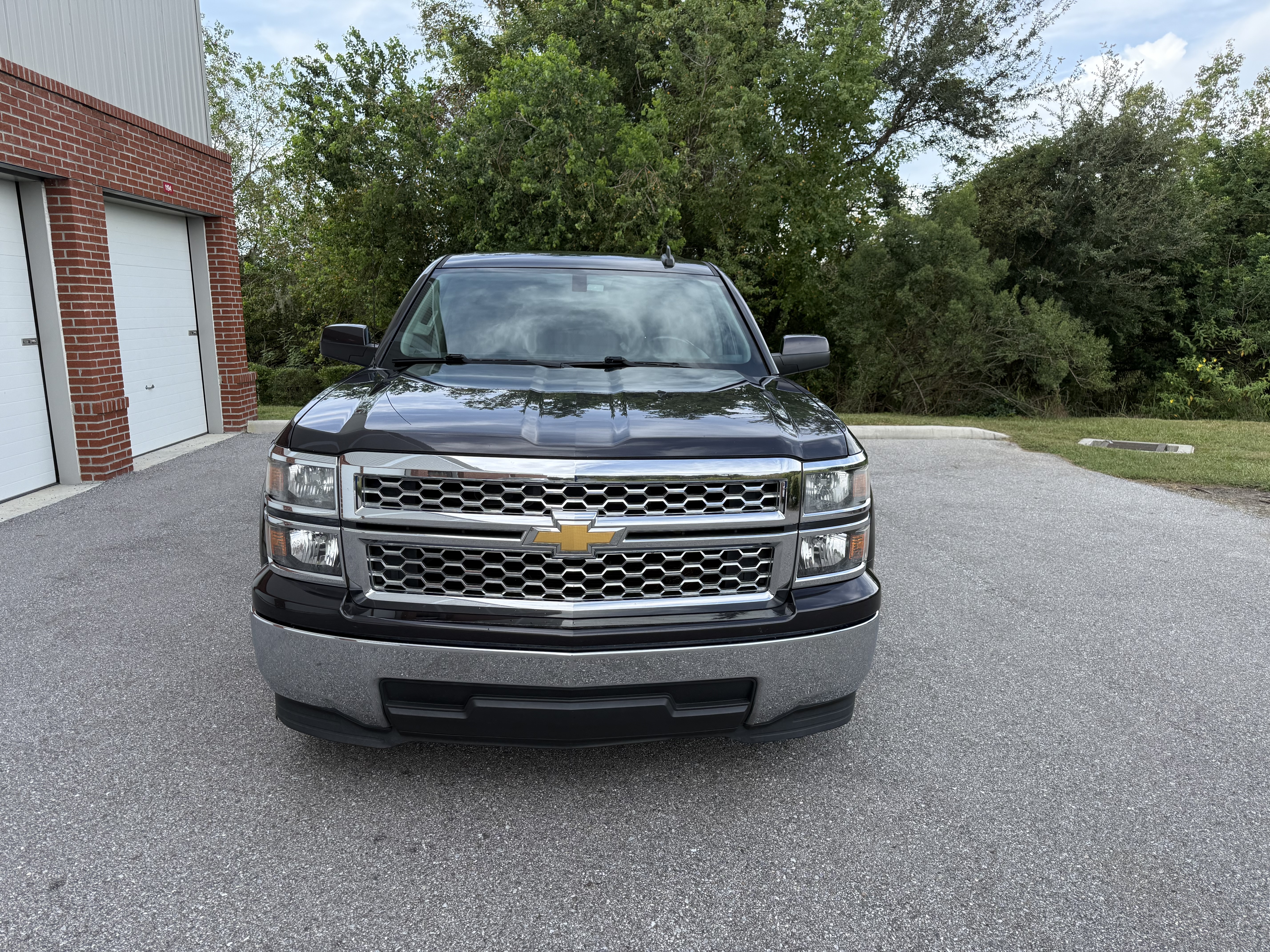 Used 2015 Chevrolet Silverado 1500 LT RWD image 2