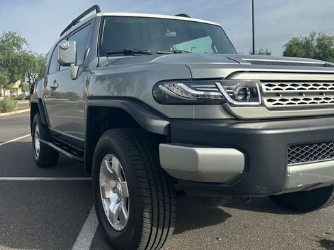 Used 2009 Toyota FJ Cruiser 4WD image 8