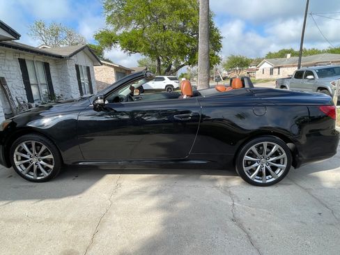 Used 2014 Lexus IS 250C w/ Luxury Package RWD image 3